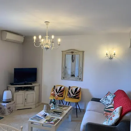 Joli Les Palmiers Iii Tatil Evi *